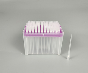 Long 200μl disposable sterile plastic pipette tips with white filter
